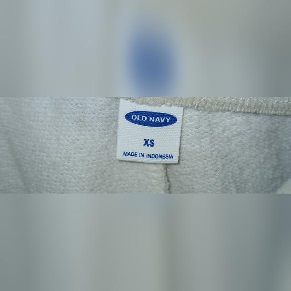 OLd Navy Women's XS Pink and Green Camo Sweat Pants with tie string - Picture 2 of 3